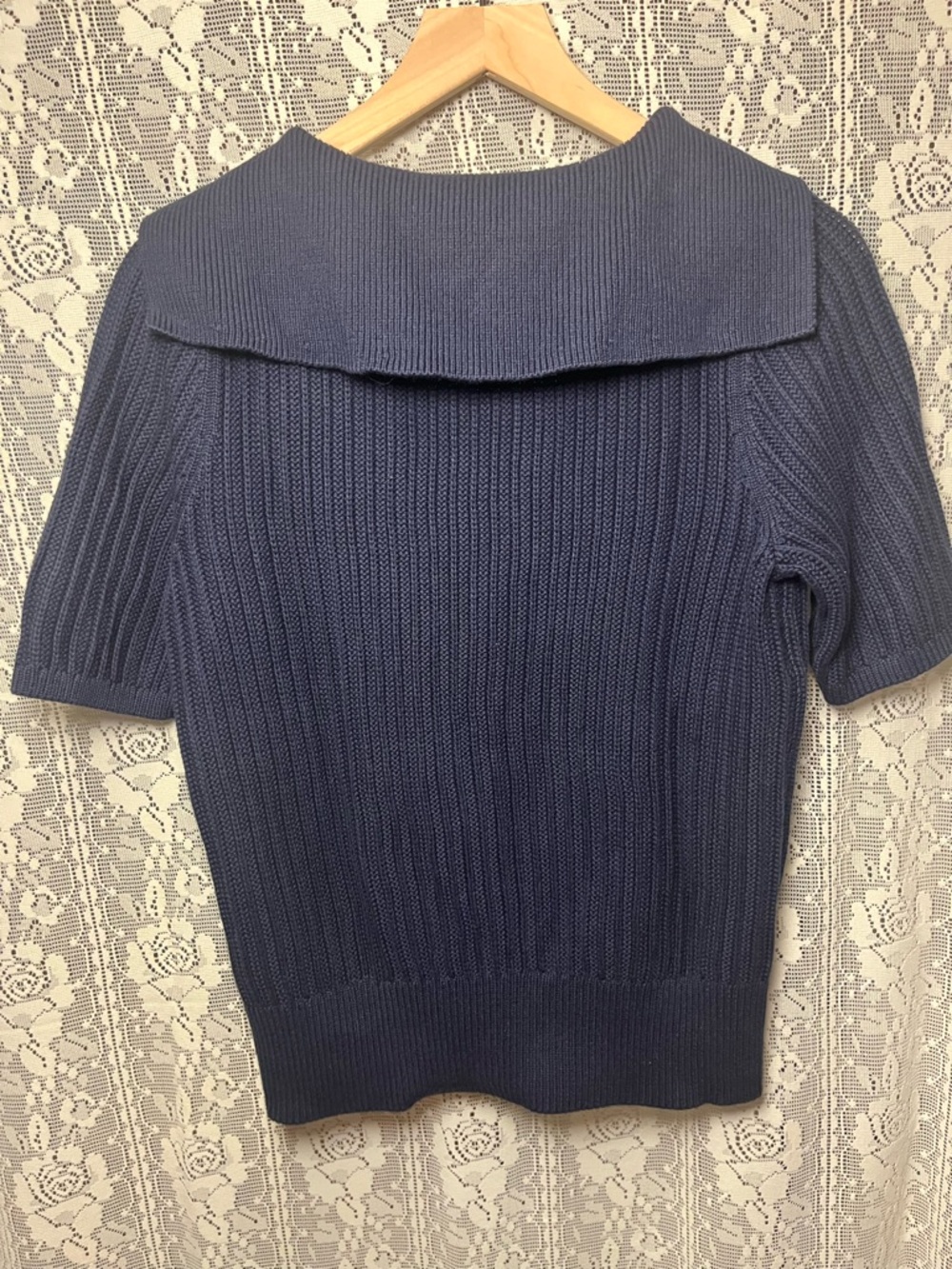 Banana Republic Ribbed Cotton KnitV-Neck Short Sleeve Sailor Sweater (182) - Picture 8 of 8